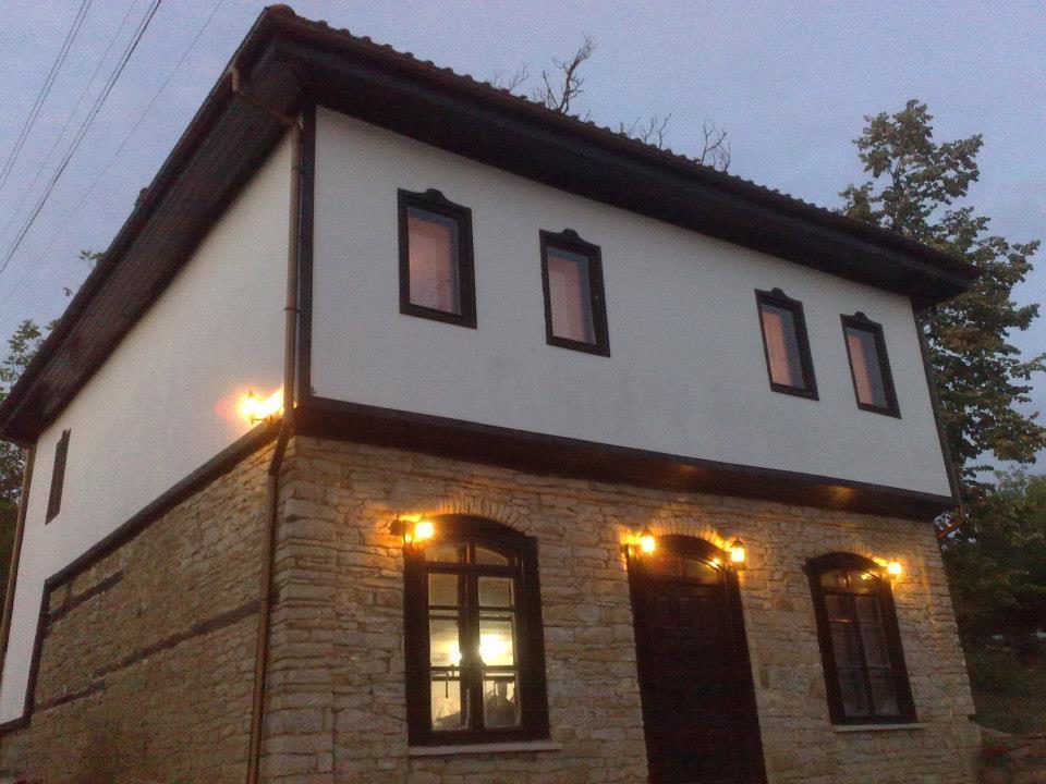 Staroto Shkolo House - Rooms For Guests Subotkovtsi المظهر الخارجي الصورة